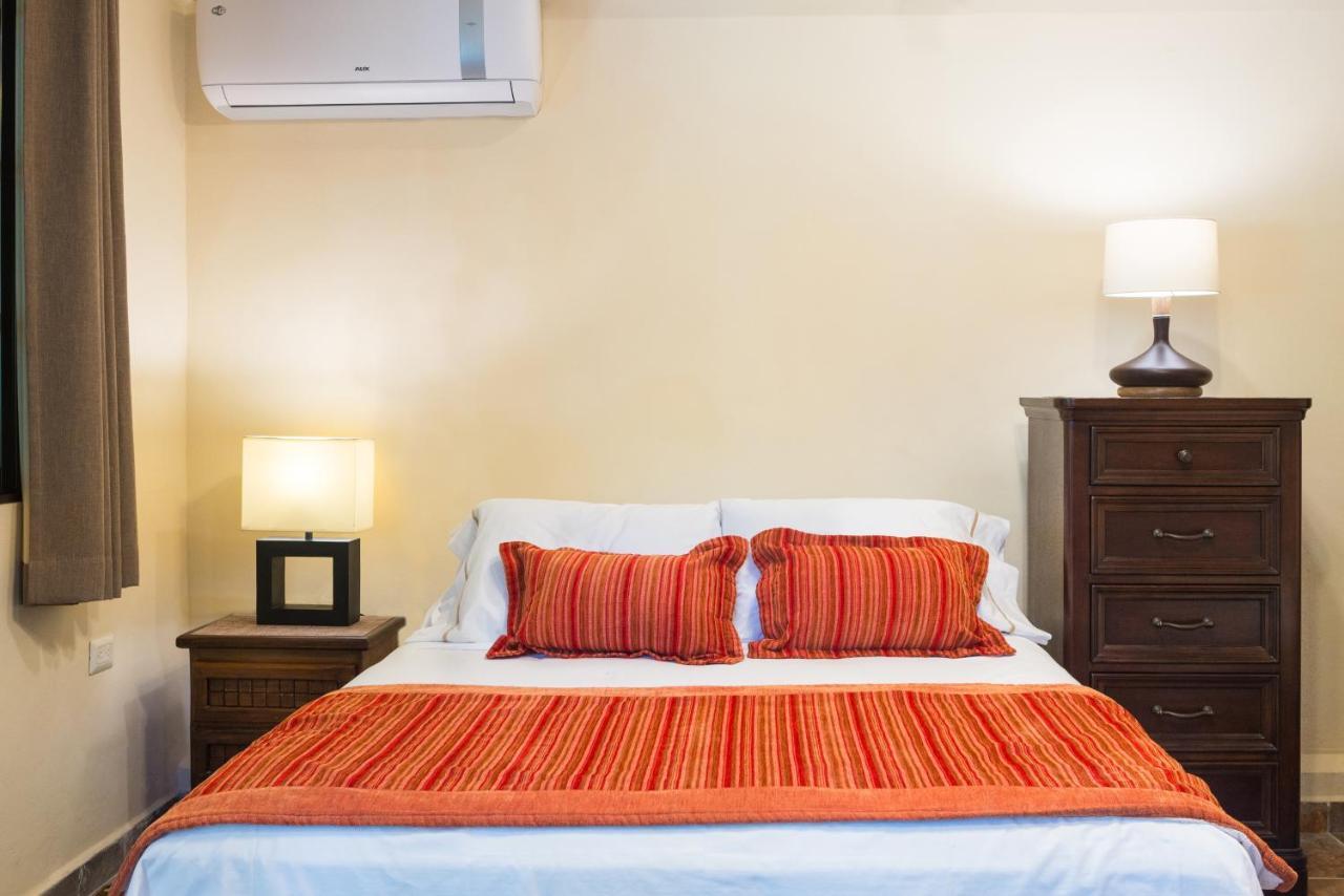 Alamos Inn Hotel Con Jacuzzi Y Piscina カンクン エクステリア 写真