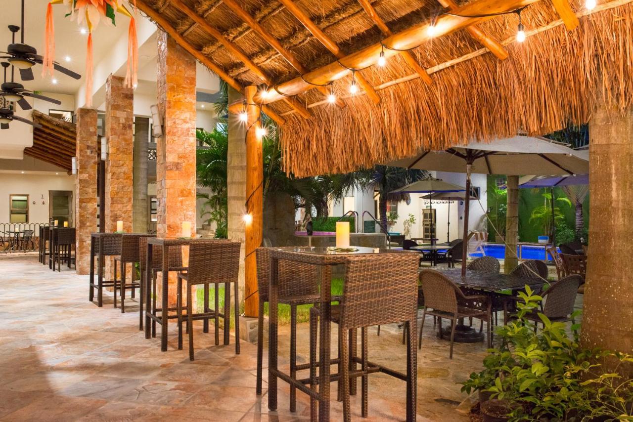 Alamos Inn Hotel Con Jacuzzi Y Piscina カンクン エクステリア 写真